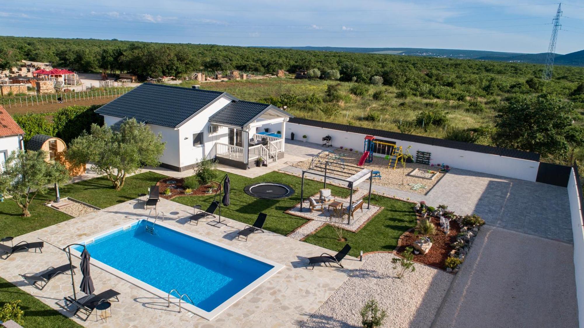 Holiday Home Aprilis With Pool, Jacuzzi And Sauna Galovac  Exteriér fotografie
