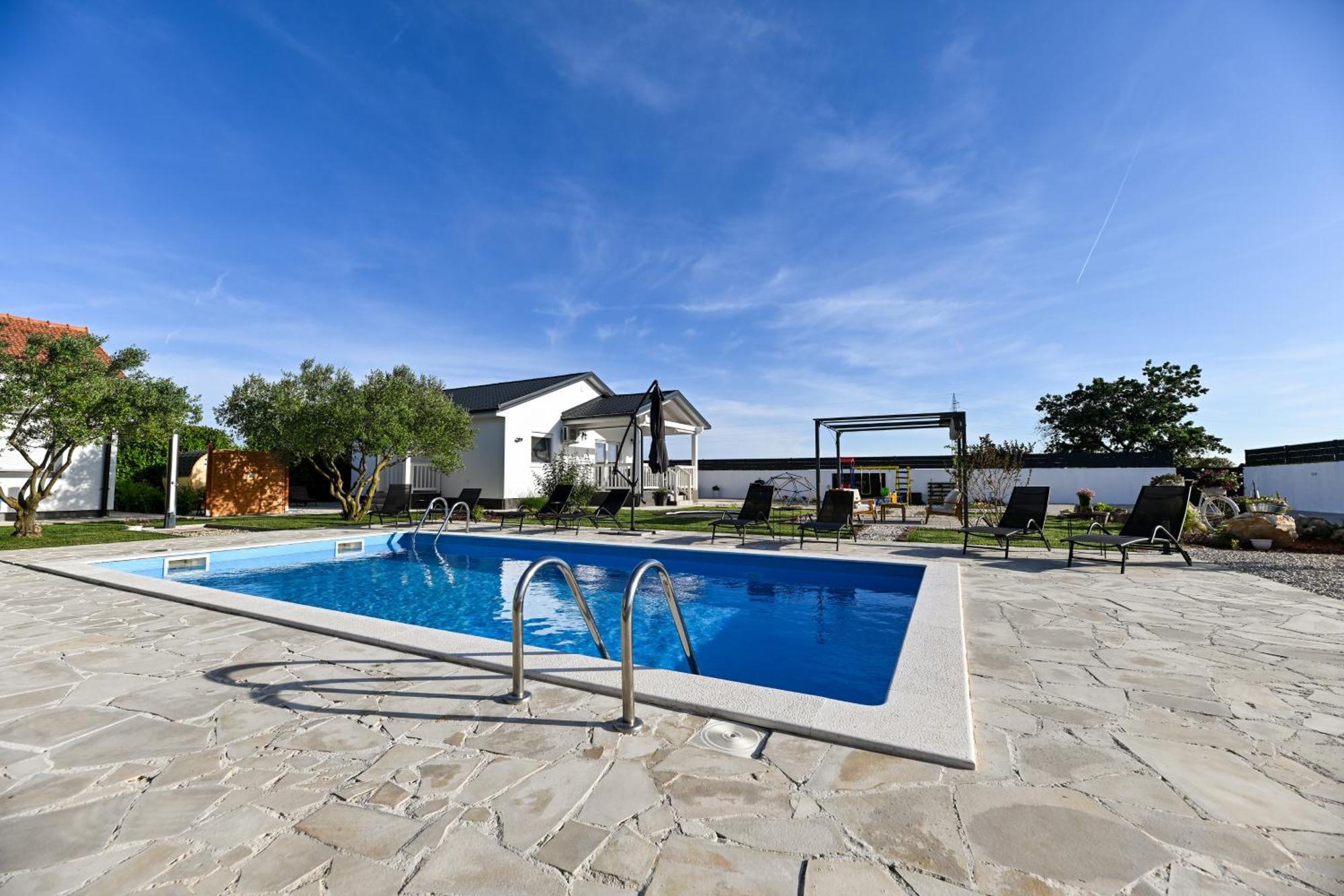 Holiday Home Aprilis With Pool, Jacuzzi And Sauna Galovac  Exteriér fotografie