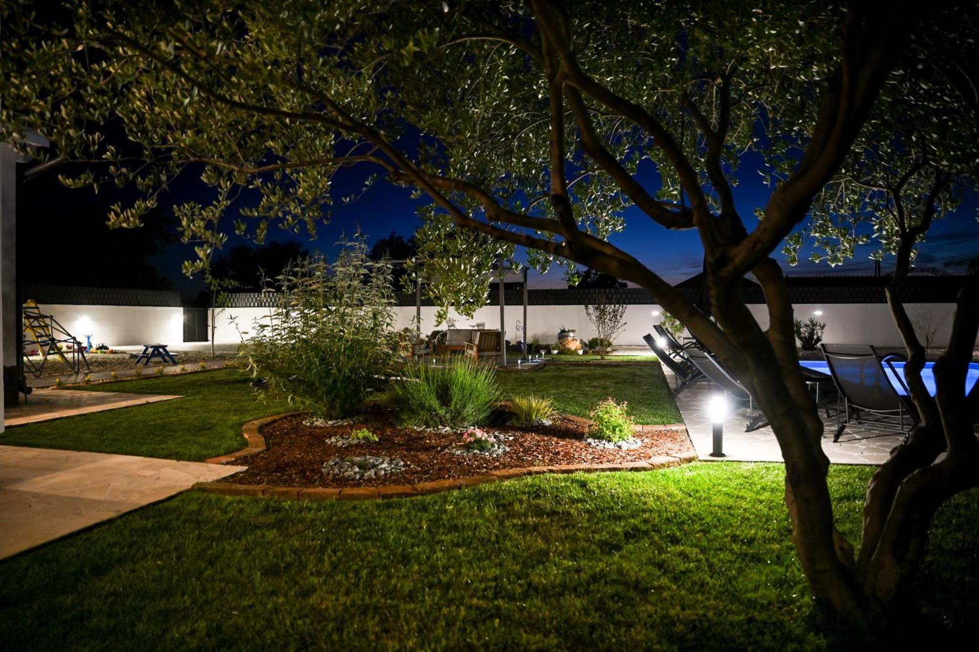 Holiday Home Aprilis With Pool, Jacuzzi And Sauna Galovac  Exteriér fotografie