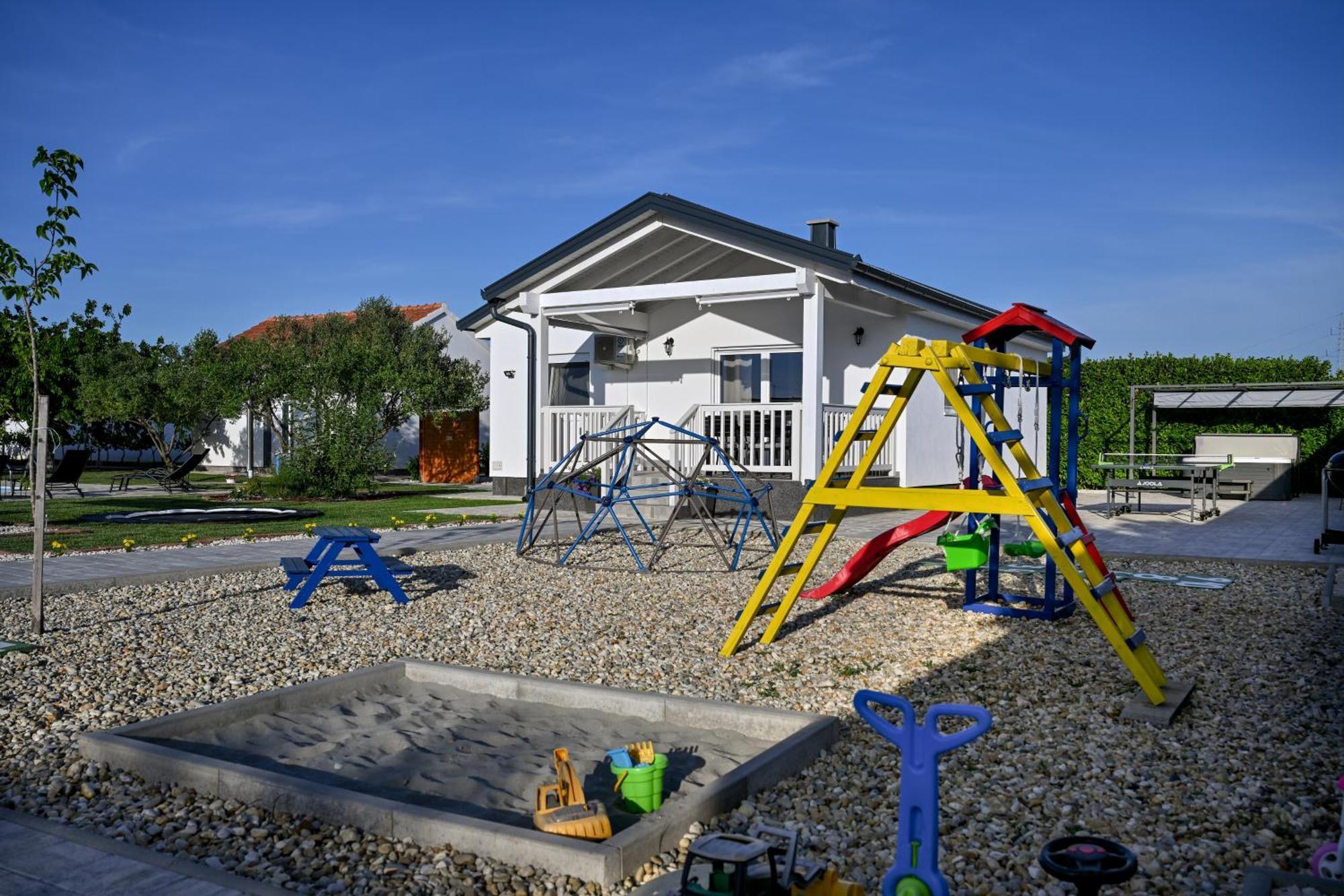 Holiday Home Aprilis With Pool, Jacuzzi And Sauna Galovac  Exteriér fotografie